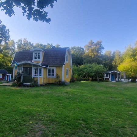 Trevliga Stugor I Torhamn, Perfekt Foer Familjer Karlskrona Exterior photo